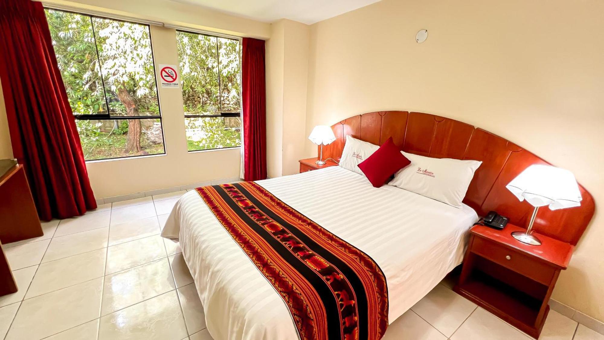 אנדהוואיילאס La Mansion Casa Hotel מראה חיצוני תמונה