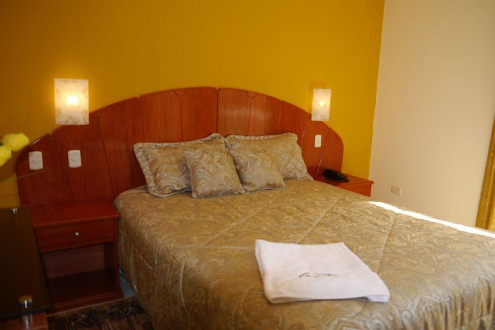 אנדהוואיילאס La Mansion Casa Hotel מראה חיצוני תמונה