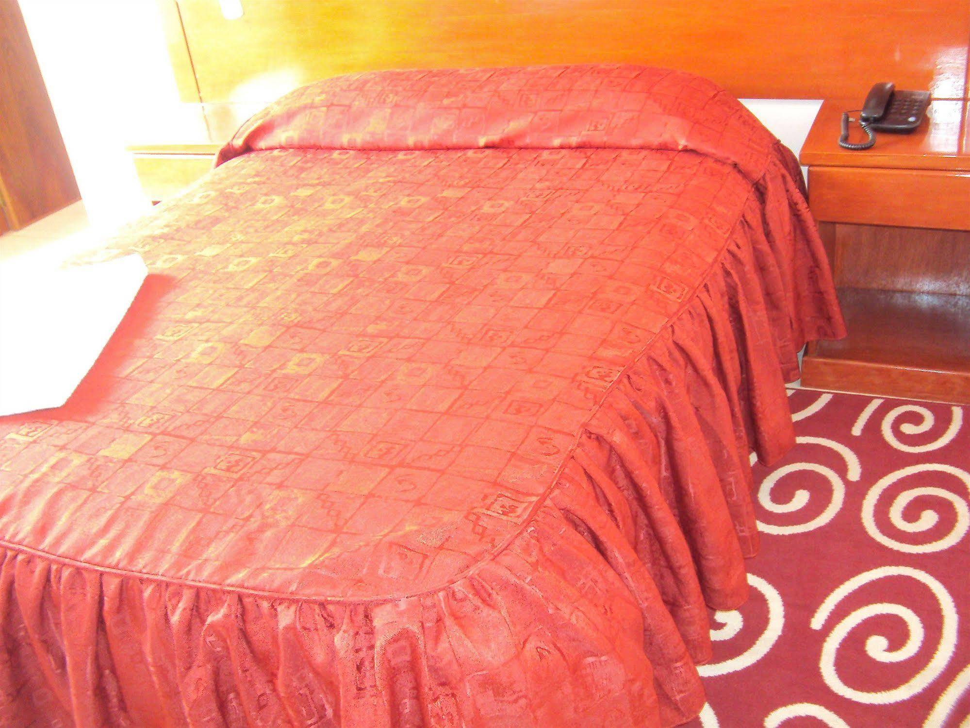 אנדהוואיילאס La Mansion Casa Hotel מראה חיצוני תמונה