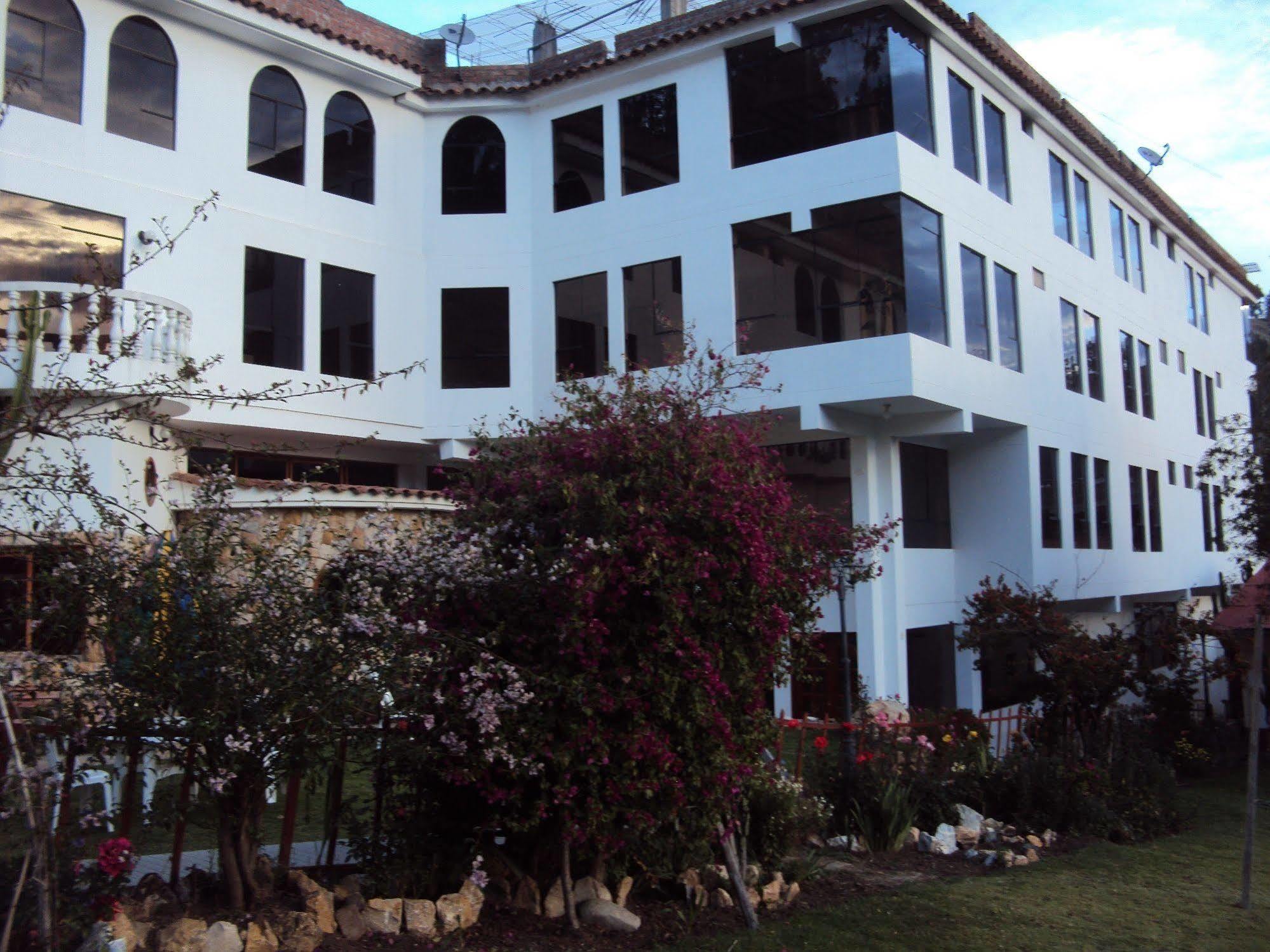 אנדהוואיילאס La Mansion Casa Hotel מראה חיצוני תמונה